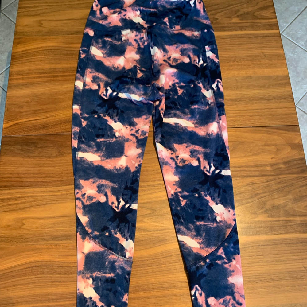 O to S Tie-Dye Leggings, sz L, navy pink white, EUC, full rise